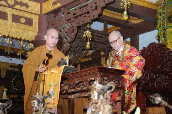 Đại Giới Đàn Cam Lộ: Sơ Đàn Truyền Giới Sa Di - Ngày 26/10/2010