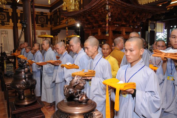 Đại Giới Đàn Cam Lộ: Sơ Đàn Truyền Giới Sa Di - Ngày 26/10/2010
