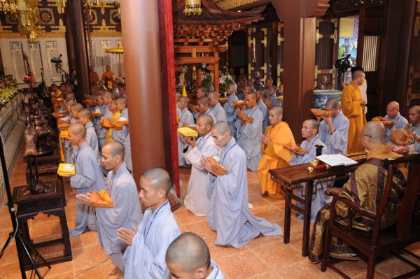 Đại Giới Đàn Cam Lộ: Sơ Đàn Truyền Giới Sa Di - Ngày 26/10/2010