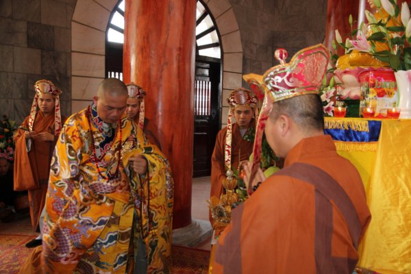 Đại Trai đàn Chẩn tế tại nghĩa trang liệt sĩ Ngã Ba Đồng Lộc, Khánh Thành Tháp Chuông