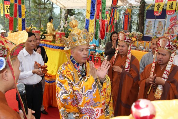 Đại Trai đàn Chẩn tế tại nghĩa trang liệt sĩ Ngã Ba Đồng Lộc, Khánh Thành Tháp Chuông
