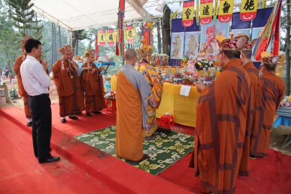 Đại Trai đàn Chẩn tế tại nghĩa trang liệt sĩ Ngã Ba Đồng Lộc, Khánh Thành Tháp Chuông