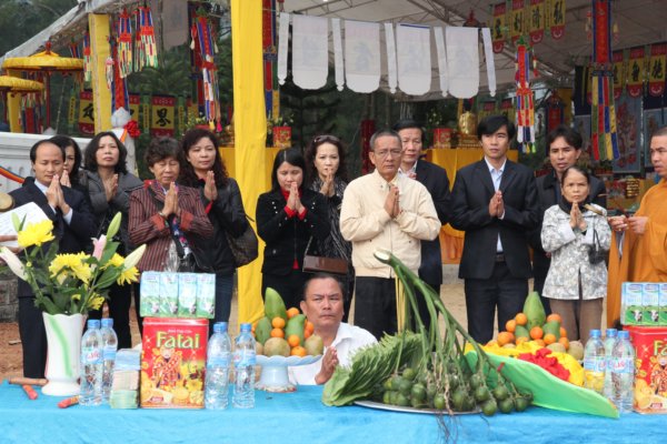 Hà Tĩnh: Lễ Thượng Phan-Sái Tịnh Khai Đại Hồng Chung Tại Nghĩa Trang Liệt Sĩ Ngã Ba Đồng Lộc