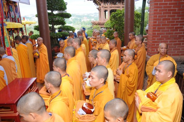 Đại Giới Đàn Cam Lộ: Nhị Đàn Truyền Tỳ Kheo Giới