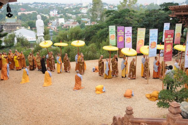 Đại Giới Đàn Cam Lộ: Nhị Đàn Truyền Tỳ Kheo Giới