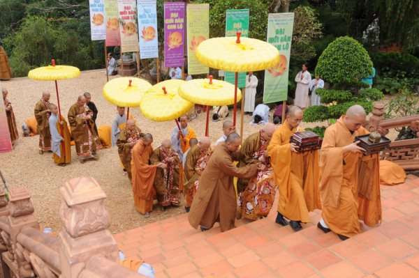 Đại Giới Đàn Cam Lộ: Nhị Đàn Truyền Tỳ Kheo Giới