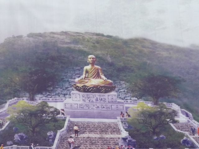 Non thiêng Yên Tử trước ngày giỗ tổ