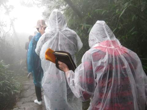 Nô nức hành hương Yên Tử đầu năm