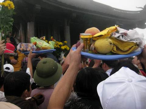 Nô nức hành hương Yên Tử đầu năm