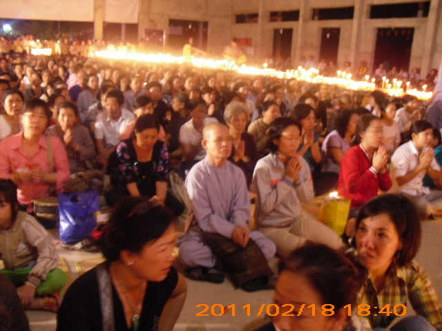 Lễ hội cúng đèn rằm tháng Giêng tại Thiền viện Phước Sơn