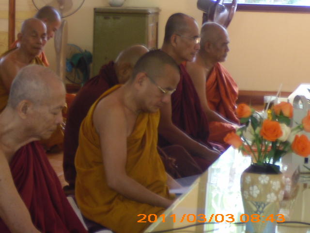 Khóa tu thiền một ngày tại thiền viện Phước Sơn.