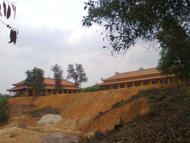 Trường Trung Cấp Phật Học Đồng Nai chuẩn bị cho lễ An vị Phật, khánh thành Giảng đường, Thiền đường, Tăng đường