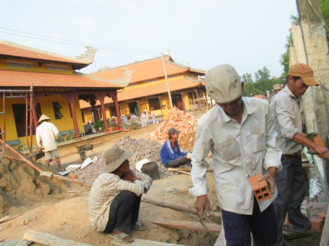 Trường Trung Cấp Phật Học Đồng Nai chuẩn bị cho lễ An vị Phật, khánh thành Giảng đường, Thiền đường, Tăng đường