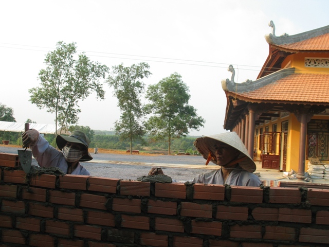 Trường Trung Cấp Phật Học Đồng Nai chuẩn bị cho lễ An vị Phật, khánh thành Giảng đường, Thiền đường, Tăng đường