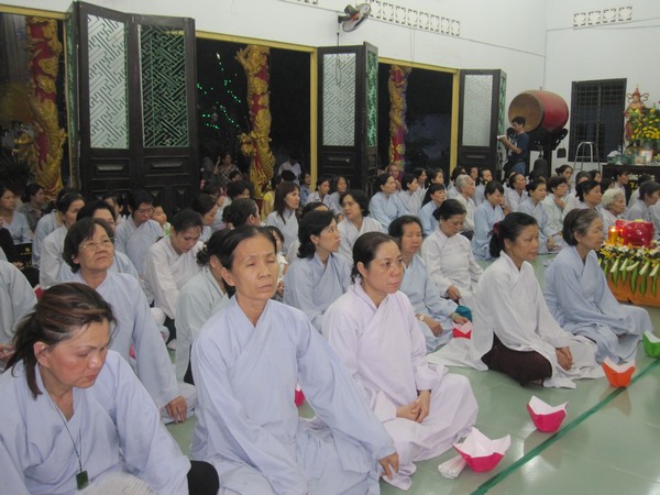 TP. HCM: Chùa Long Huê tổ chức Đêm Cầu Nguyện cho nạn nhân động đất sóng thần tại Nhật Bản