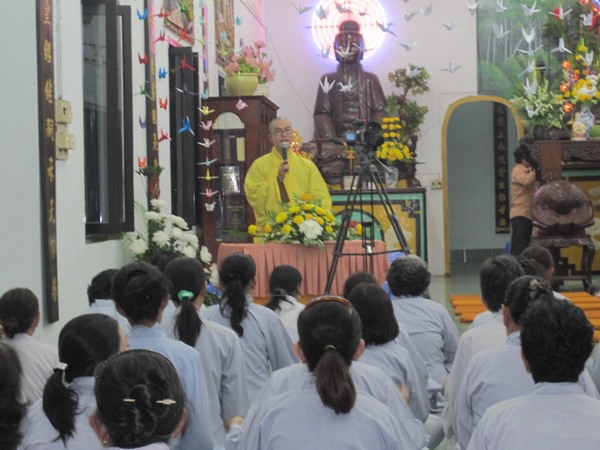 TP. HCM: Chùa Long Huê tổ chức Đêm Cầu Nguyện cho nạn nhân động đất sóng thần tại Nhật Bản