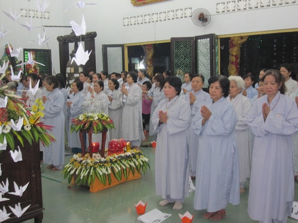 TP. HCM: Chùa Long Huê tổ chức Đêm Cầu Nguyện cho nạn nhân động đất sóng thần tại Nhật Bản