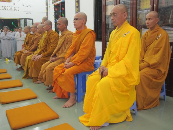 TP. HCM: Chùa Long Huê tổ chức Đêm Cầu Nguyện cho nạn nhân động đất sóng thần tại Nhật Bản