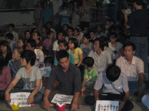 TP. HCM: Chùa Long Huê tổ chức Đêm Cầu Nguyện cho nạn nhân động đất sóng thần tại Nhật Bản