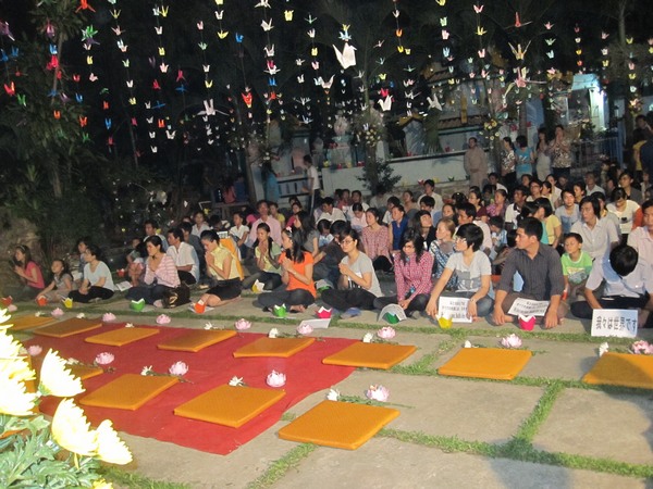 TP. HCM: Chùa Long Huê tổ chức Đêm Cầu Nguyện cho nạn nhân động đất sóng thần tại Nhật Bản