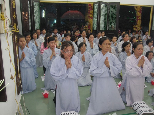 TP. HCM: Chùa Long Huê tổ chức Đêm Cầu Nguyện cho nạn nhân động đất sóng thần tại Nhật Bản