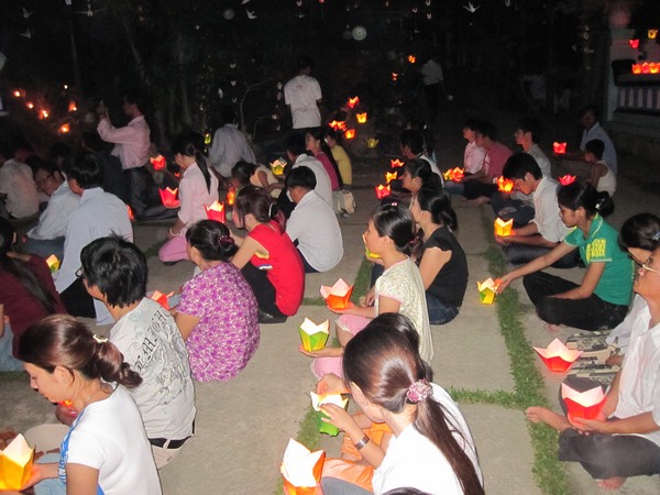 TP. HCM: Chùa Long Huê tổ chức Đêm Cầu Nguyện cho nạn nhân động đất sóng thần tại Nhật Bản