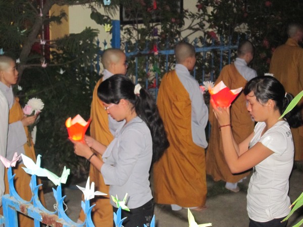 TP. HCM: Chùa Long Huê tổ chức Đêm Cầu Nguyện cho nạn nhân động đất sóng thần tại Nhật Bản