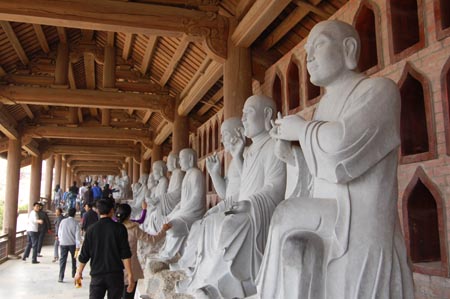 Đầu năm Mão, đến thăm ngôi chùa của những kỷ lục