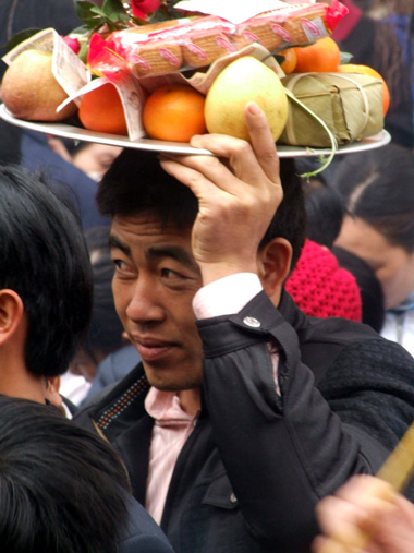 Du khách nườm nượp trảy hội chùa Hương