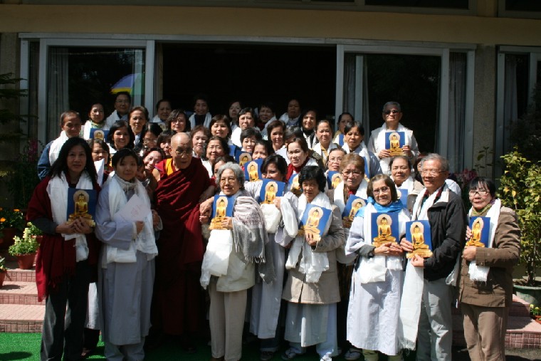 Bài pháp tuyệt vời của Đức Đạt Lai Lạt Ma dành cho Phật tử Việt Nam trên đỉnh Dharamsala
