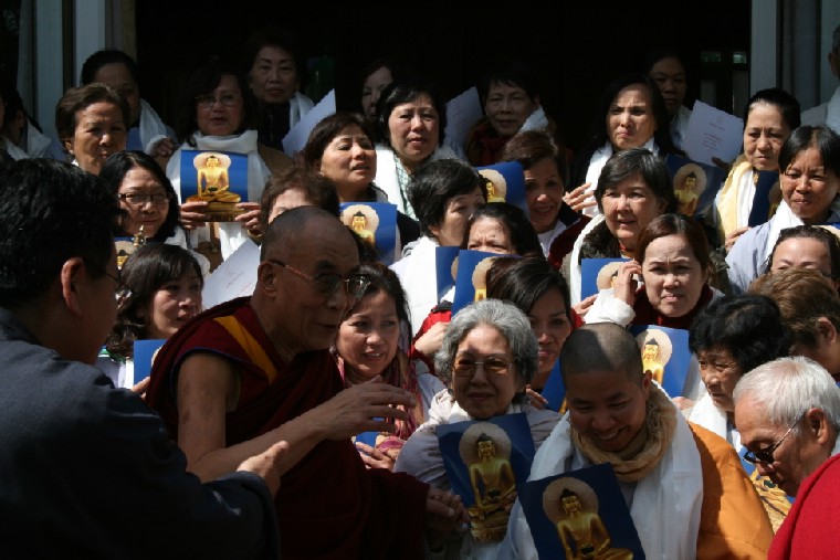 Bài pháp tuyệt vời của Đức Đạt Lai Lạt Ma dành cho Phật tử Việt Nam trên đỉnh Dharamsala