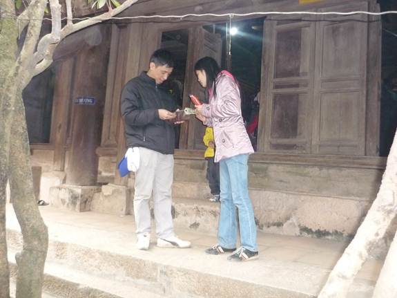 Đến chùa Thầy, nhớ thiền sư Từ Đạo Hạnh