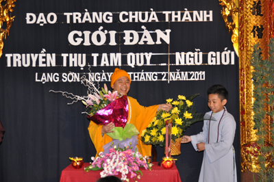 Lạng Sơn: Chùa Thành tổ chức Lễ truyền thụ Tam Quy - Ngũ Giới