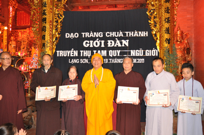 Lạng Sơn: Chùa Thành tổ chức Lễ truyền thụ Tam Quy - Ngũ Giới