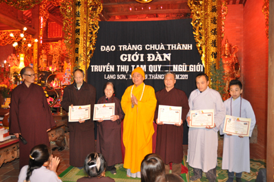Lạng Sơn: Chùa Thành tổ chức Lễ truyền thụ Tam Quy - Ngũ Giới