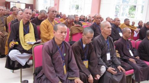 Hội thảo với những bài tham luận