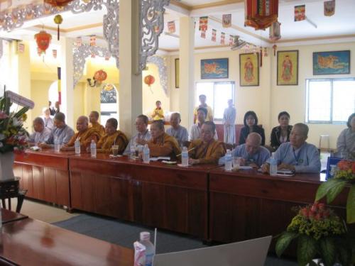 Những thảo luận sôi nổi tại Hội thảo Hoằng pháp 2011