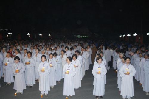 5000 ngọn nến ân tình