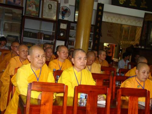 Những thảo luận sôi nổi tại Hội thảo Hoằng pháp 2011