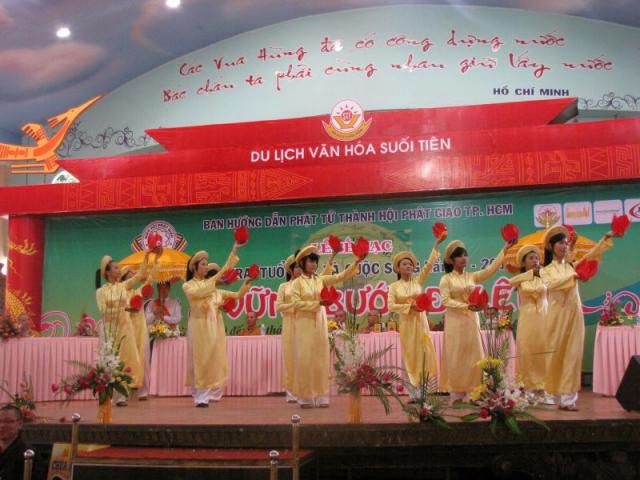Hội trại Tuổi trẻ &amp; Cuốc sống lần IV chính thức bế mạc