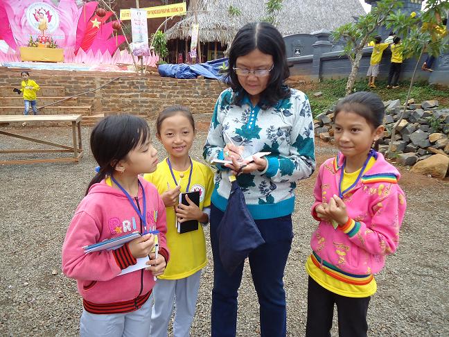 Những cánh sen hồng thắm
