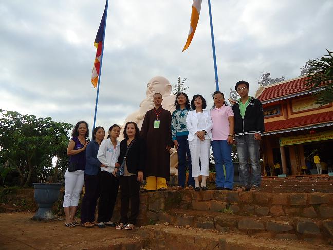 Những cánh sen hồng thắm