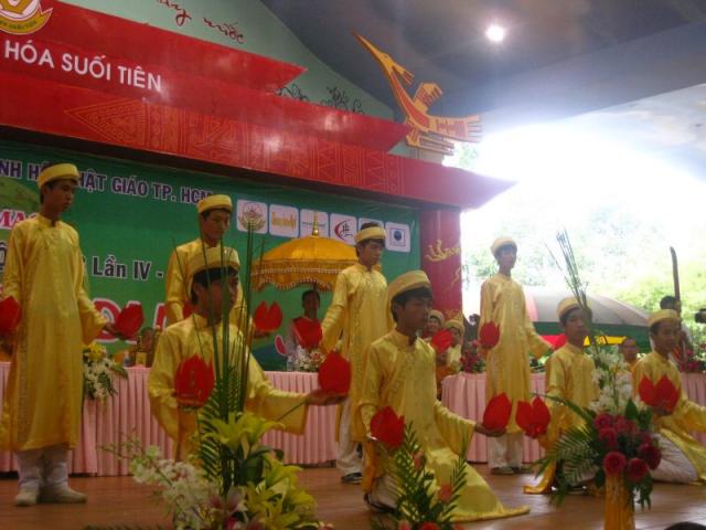 Hội trại Tuổi trẻ &amp; Cuốc sống lần IV chính thức bế mạc