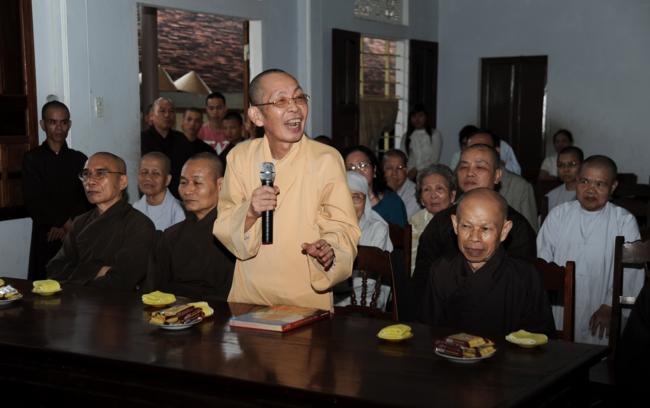 Đoàn làm Phim “Cuộc đời và đạo nghiệp của Trưởng lão Thích Minh Châu” đến Huế