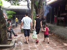 Nô nức lễ chùa mùa Vu Lan