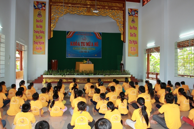 Chùm ảnh khóa tu mùa hè 2011 tại chùa Vĩnh Hưng - Long An