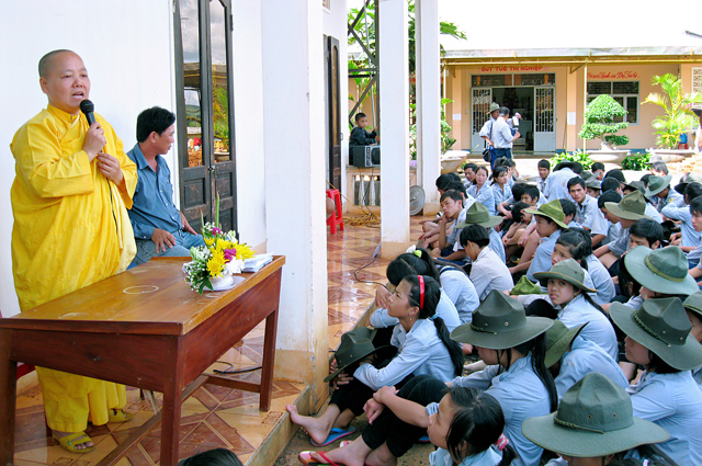 Tịnh xá Ngọc Chánh: Gia đình Phật tử tổ chức liên trại huấn luyện Anoma - Ni Liên - Tuyết Sơn khóa 1