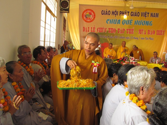 Đồng Tháp: Thiêng liêng và ý nghĩa lễ chúc thọ tập thể  tại chùa Quê Hương