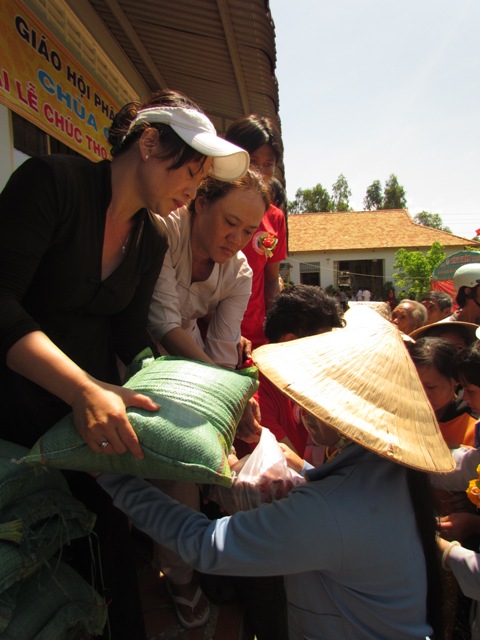 Đồng Tháp: Thiêng liêng và ý nghĩa lễ chúc thọ tập thể  tại chùa Quê Hương