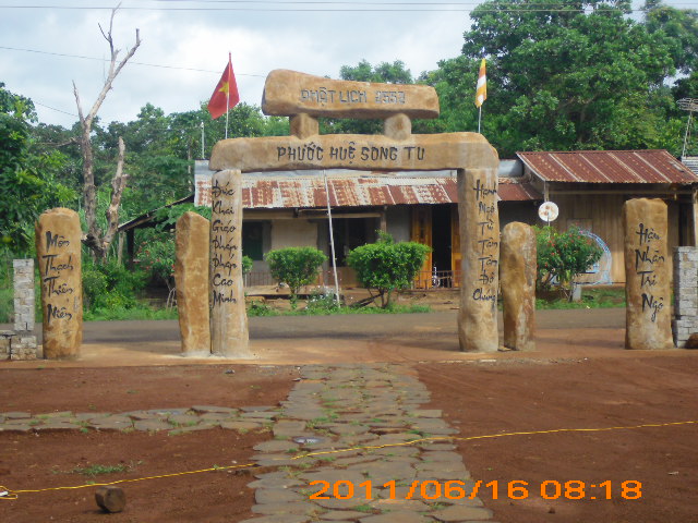 Phỏng vấn nhanh: ĐĐ. Thích Minh Hậu - trụ trì chùa Đức Hạnh - Ngôi chùa vừa được xác nhận kỷ lục Việt Nam